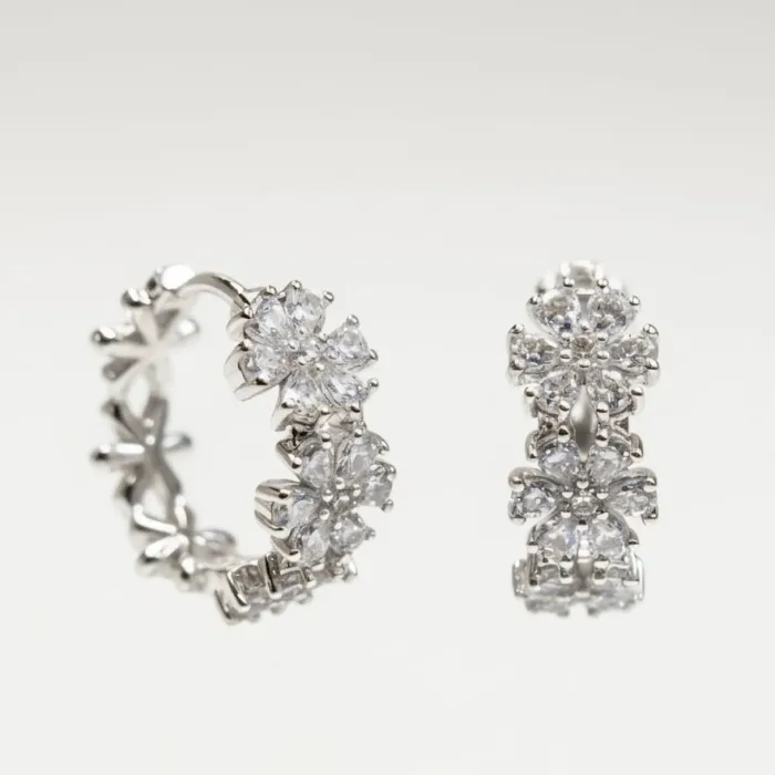 Brinco Argola Click Flores c/ Zirc. - Banho Prata