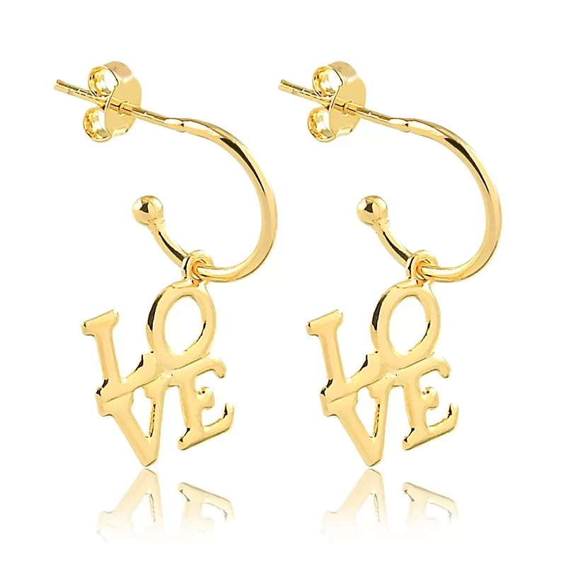 Brinco de Argolinha com Pingente Love